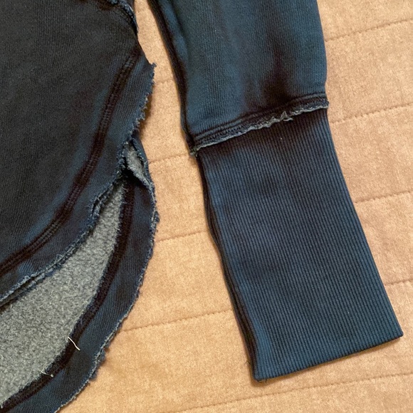 NWOT Free People Denim Colored Sweatshirt - Picture 4 of 6